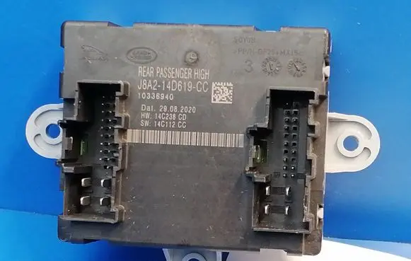 Land Rover Evoque II Door control unit/module J8A214D619CC