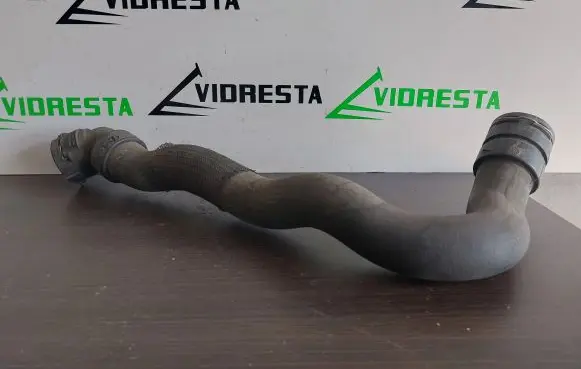 Volvo V60 Coolant pipe/hose 