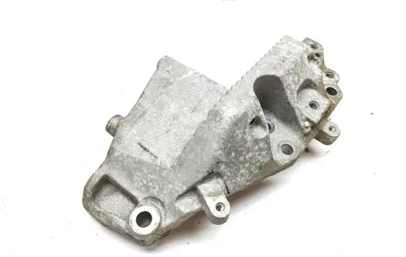 Nissan NV400 Engine mounting bracket 112310605R