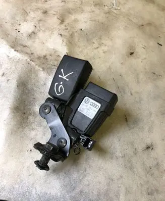 Audi Q3 8U Rear seatbelt buckle 4g0857739a