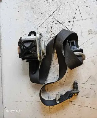 Suzuki Grand Vitara II Front seatbelt 8494065J0 TKAB2BP526 09212007