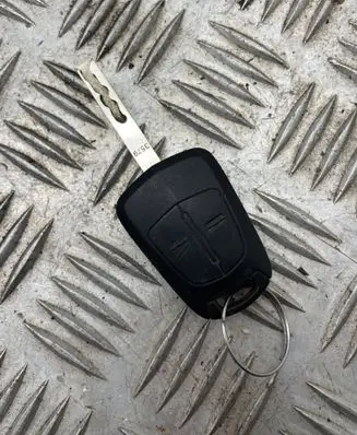 Opel Meriva A Ignition key/card 3579
