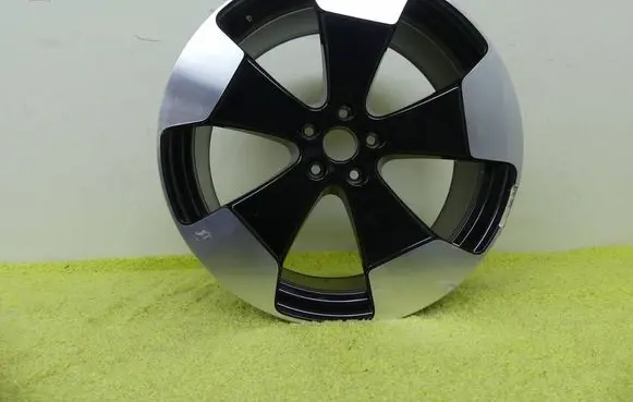 Volkswagen ID. Buzz R21 alloy rim 1T3601025S