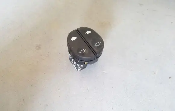 Ford Fiesta Electric window control switch