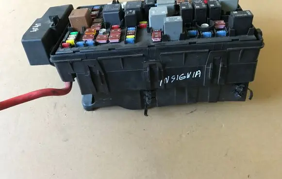 Opel Insignia A Fuse box set 13222782 13275887