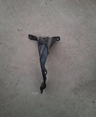 Audi A4 S4 B7 8E 8H Fender mounting bracket 8E0821135C