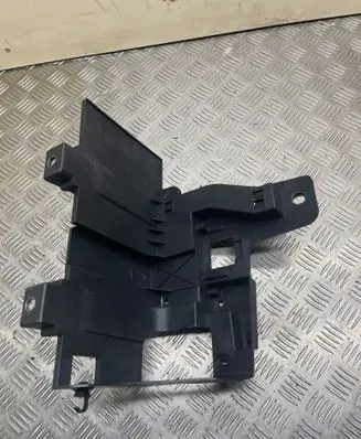 Battery bracket