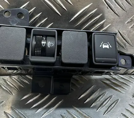 Nissan Qashqai Headlight level height control switch 4EA0E