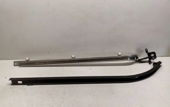 Mercedes-Benz Vito Viano W447 Sliding door upper roller guide/hinge A4477663000