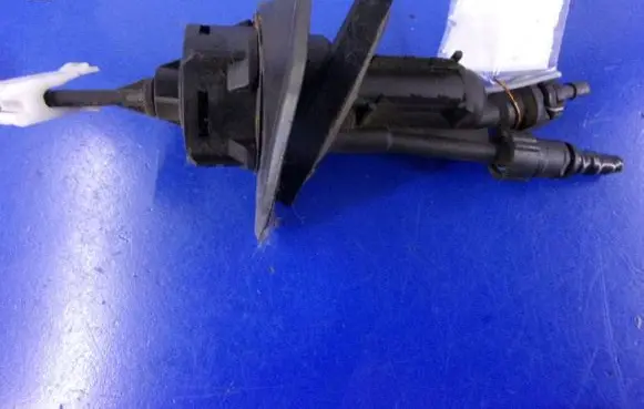Mazda MX-5 NC Miata Clutch master cylinder 3M51-7A543-AE