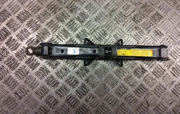 Lexus GS 300 350 430 450H Lift Jack 6353