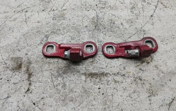 Rear door hinge set