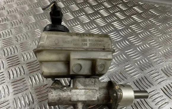 Renault Espace III Master brake cylinder 7700823486