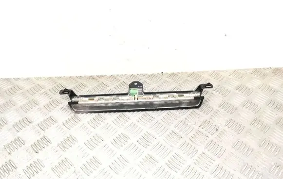 Volvo V70 Third/center stoplight 8658948 152690