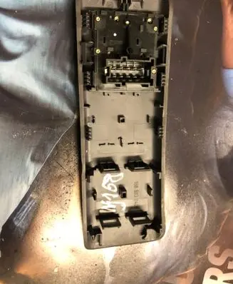 Mercedes-Benz A W168 Quarter vent window switch A1686830408