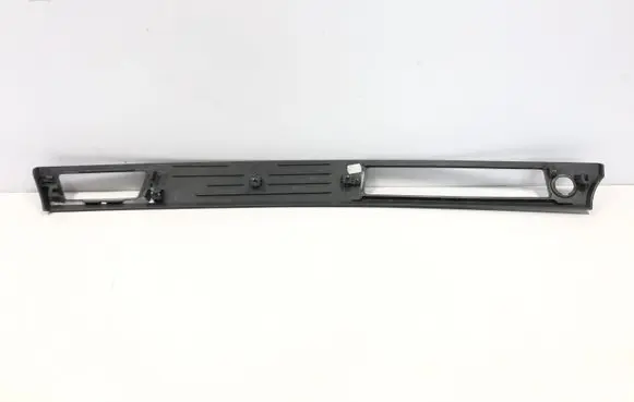 Dashboard glove box trim