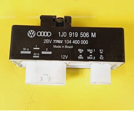 Volkswagen Fox Coolant fan relay 1J0919506M