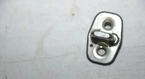 Peugeot 2008 I Rear door lock loop/hook striker 
