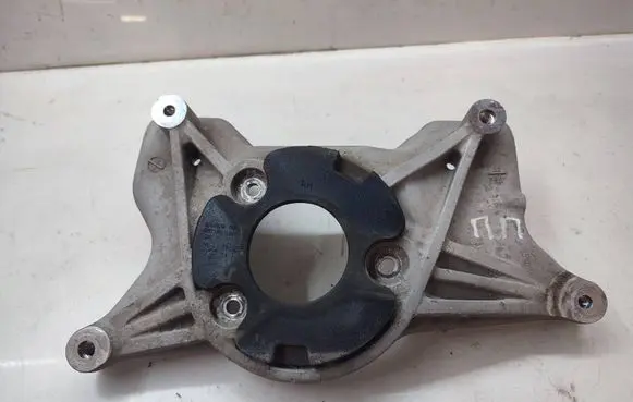 Tesla Model Y Other front suspension part 104403700C