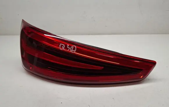 Audi Q3 8U Rear/tail lights 8U0945093A
