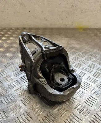 Audi Q5 SQ5 Engine mount bracket 4M0199371M