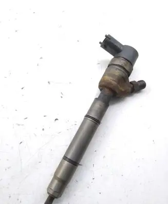 Hyundai i40 Fuel injector 0445110411 338002A800