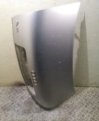 Audi A6 S6 C5 4B Tailgate/trunk/boot lid