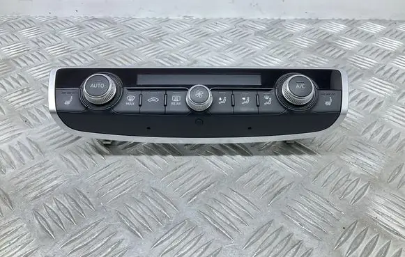Audi A3 S3 8V Climate control unit 8V0820043D