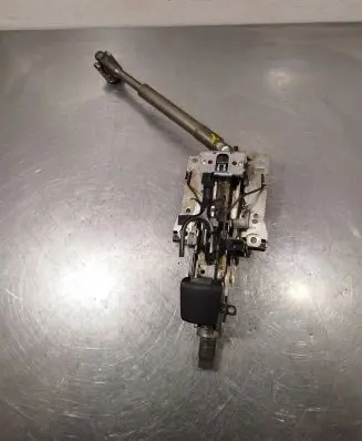 Steering wheel axle set