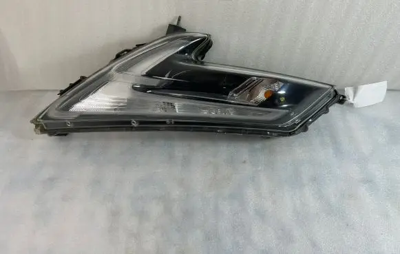 Nissan Juke I F15 Headlight/headlamp 26120BV80A 90049102