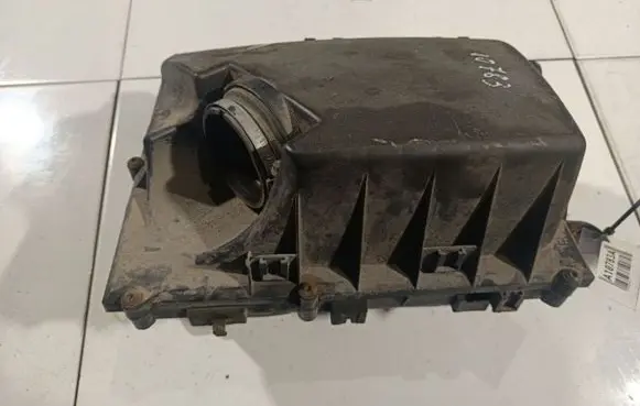Opel Signum Air filter box 
