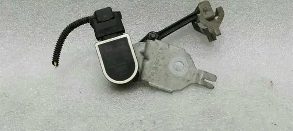Mercedes-Benz E W238 Headlight/headlamp level sensor A0009053704