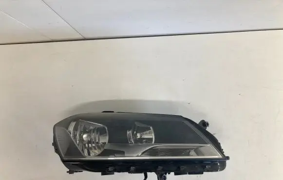 Volkswagen PASSAT B7 Headlight/headlamp 3AC941006