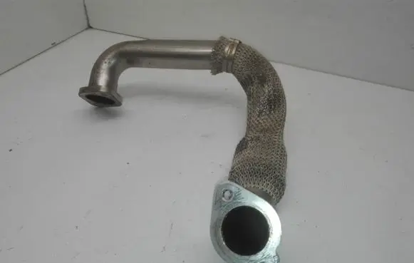 Audi A8 S8 D4 4H EGR valve line/pipe/hose 057131525R