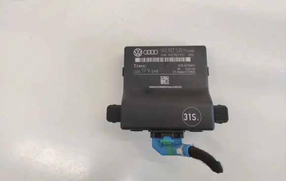 Skoda Octavia Mk2 (1Z) Gateway control module 1K0907530H 1K0907951