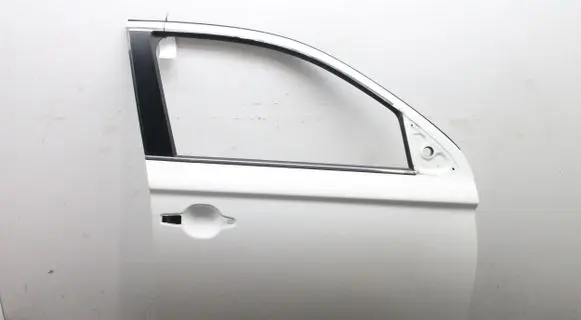 Mitsubishi Outlander Front door