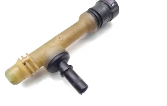 Volvo V40 Engine coolant pipe/hose