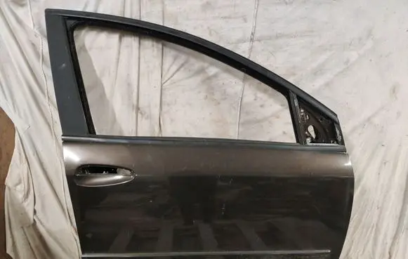 Fiat Croma Front door 742A