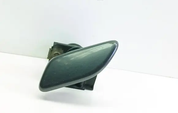 Headlight washer spray nozzle