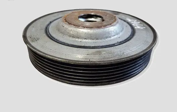 Ford Kuga I Crankshaft pulley TVD1090 197114