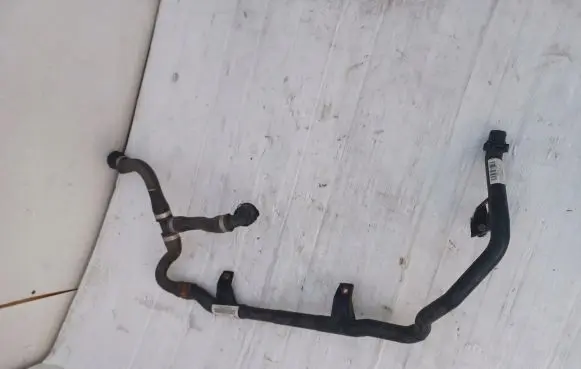 BMW Z4 E89 Engine coolant pipe/hose 7548210 761281602
