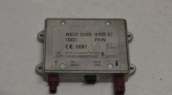 Audi A6 S6 C6 4F Antenna control unit 8E0035456C 09104112