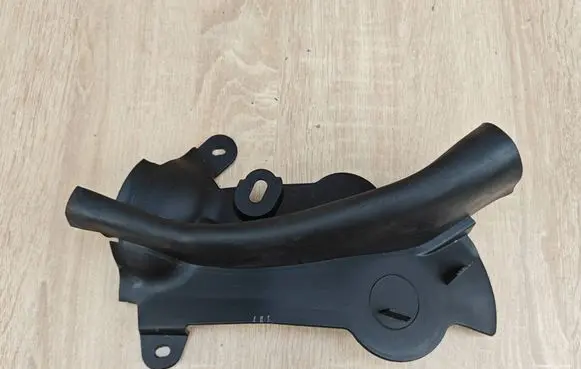 BMW 8 G16 Engine compartment rubber 7349602