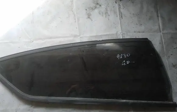 Citroen C4 I Rear side window as2