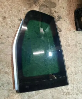 Peugeot 5008 Rear side window E643R002092 43R002092 E000255