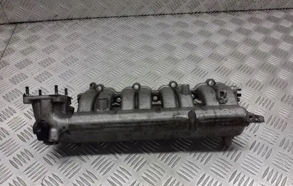 Hyundai Getz Intake manifold