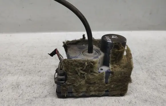 Audi 80 90 B3 Central locking vacuum pump 