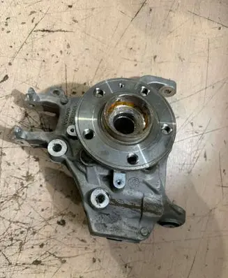 Volvo XC60 Rear wheel hub spindle/knuckle 32395004