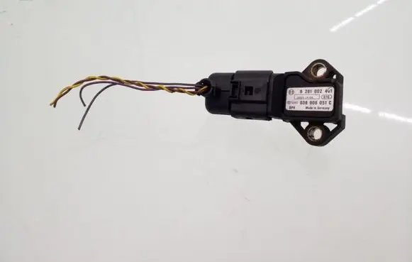 Audi A4 S4 B6 8E 8H Air pressure sensor 0281002401 038906051C