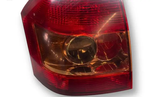 Toyota Corolla E120 E130 Rear/tail lights 8155002300 V259BR